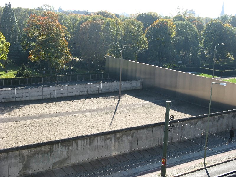 IMG_3692.JPG - Bernauer Strasse, Berlin Wall Memorial