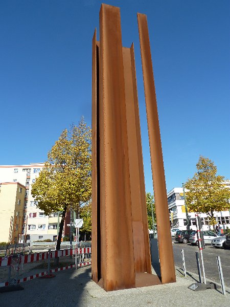 P1080880.JPG - Bernauer Strasse, Berlin Wall Memorial