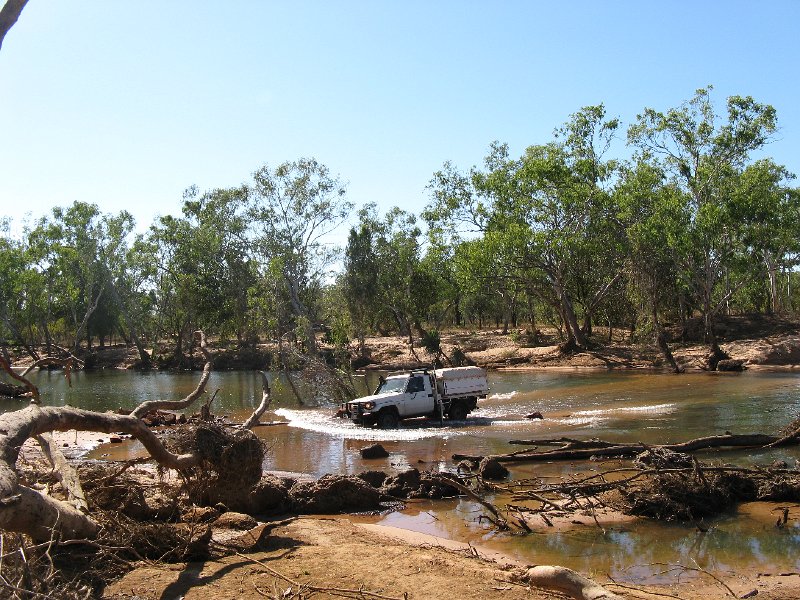 IMG_3086.JPG - River crossing