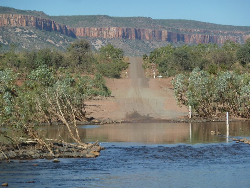 P1050120.JPG - Pentecost River Crossing