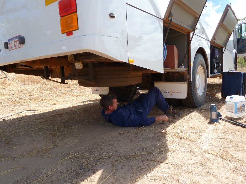 P1050369.JPG - Getting the spare tyre