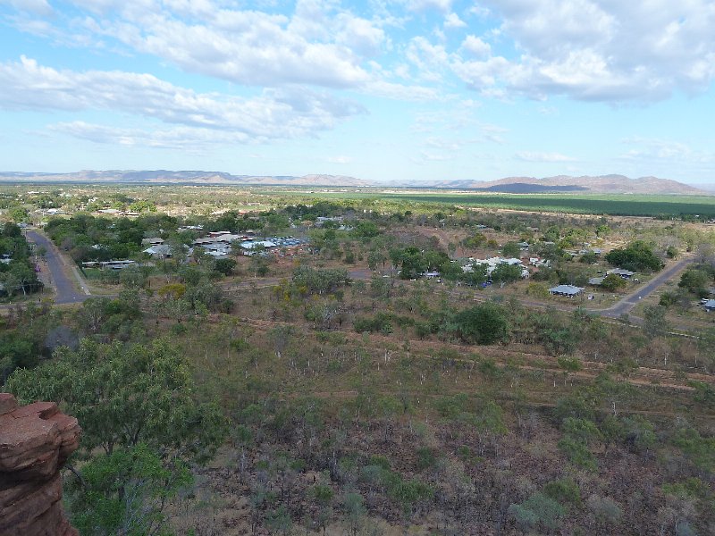 P1050499.JPG - Kununurra from lookout