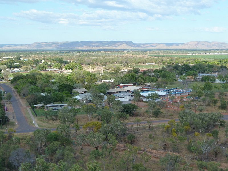 P1050502.JPG - Kununurra from lookout