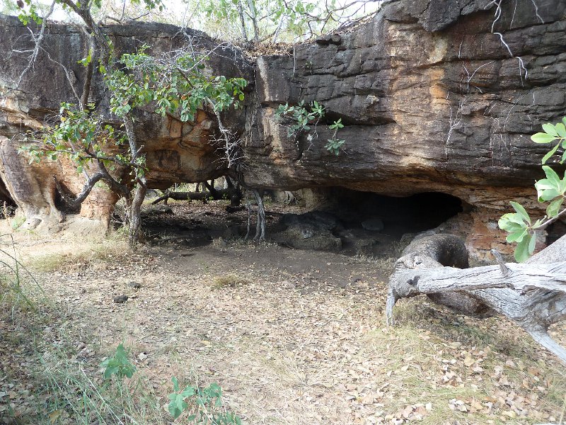 P1040692.JPG - Aboriginal rock art site