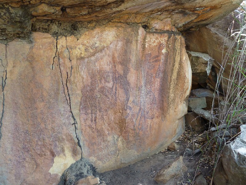 P1040694.JPG - Aboriginal rock art site