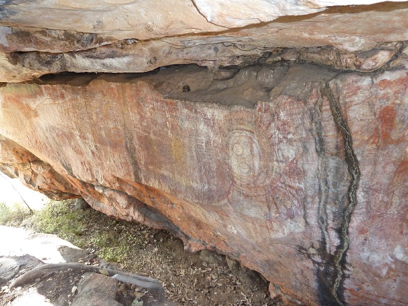 P1040707.JPG - Aboriginal rock art site