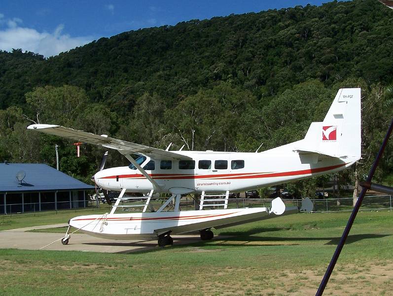 100_1459.jpg - Float plane