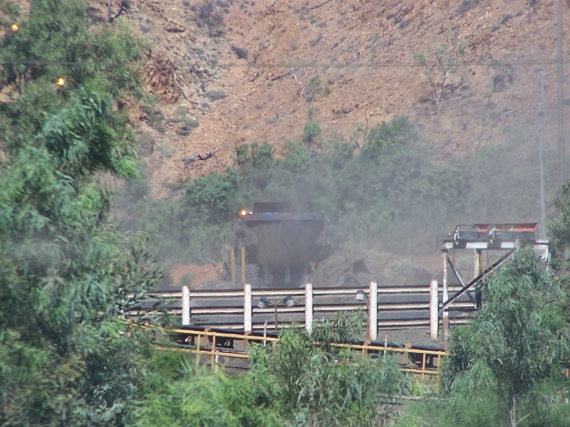 100_0813.JPG - Mt Isa mine