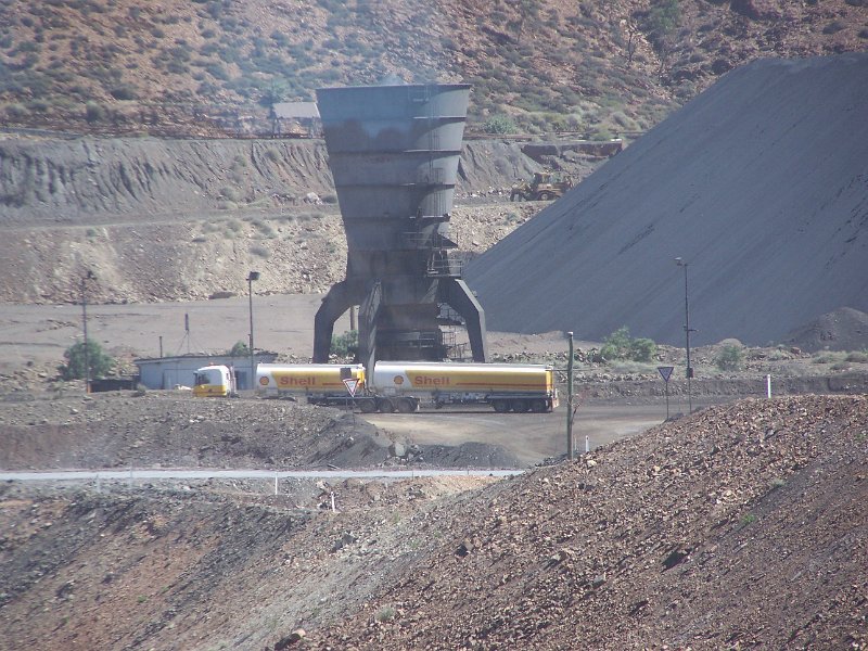 100_0828.JPG - Mt Isa mine