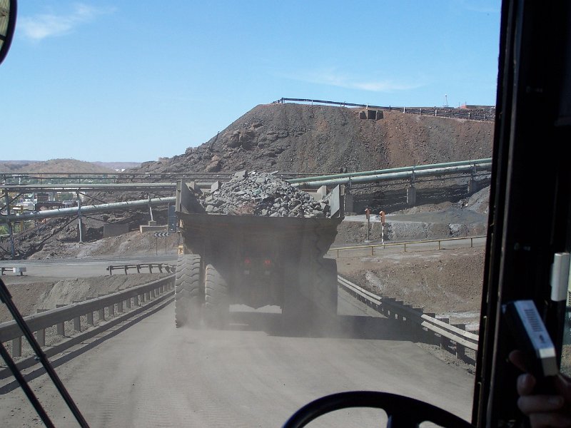 100_0880.JPG - Mt Isa mine