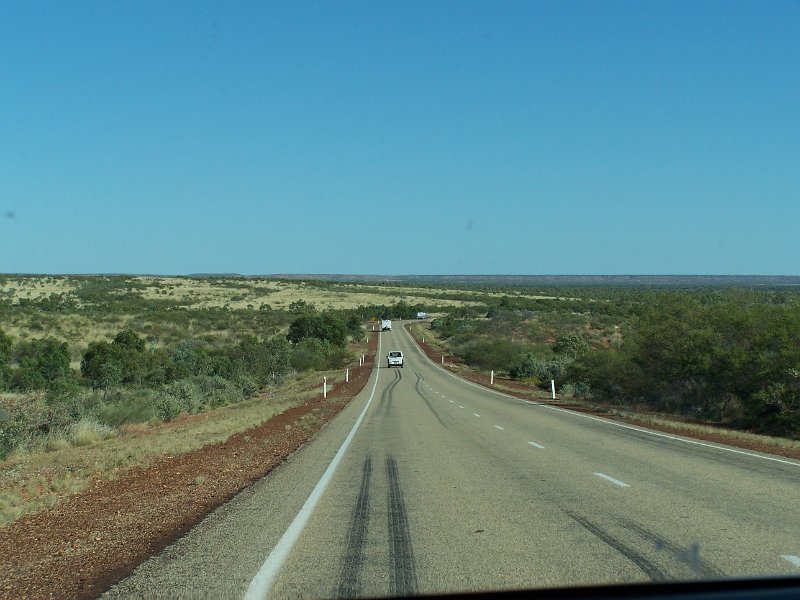 100_1020.JPG - Heading north on the Stuart Highway