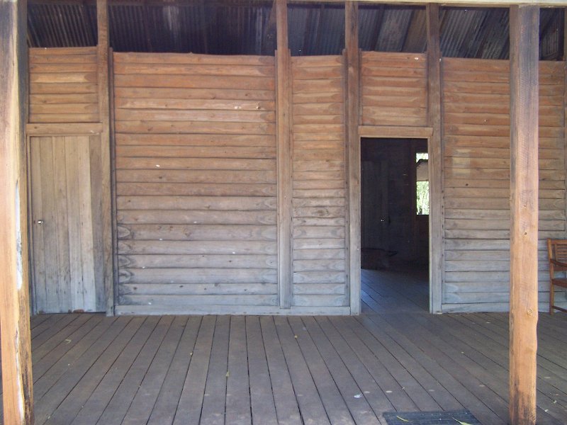 100_1217.JPG - Mataranka Homestead