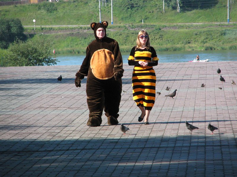 img_3654.jpg - Irkutsk: near river; promoting honey
