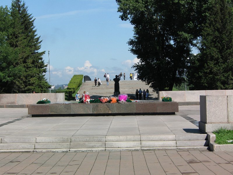 img_3712.jpg - Irkutsk: Gagarin Embankment