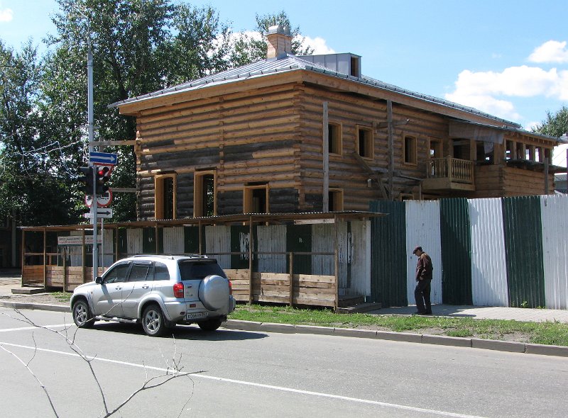 img_3774.jpg - Irkutsk: street of wooden houses