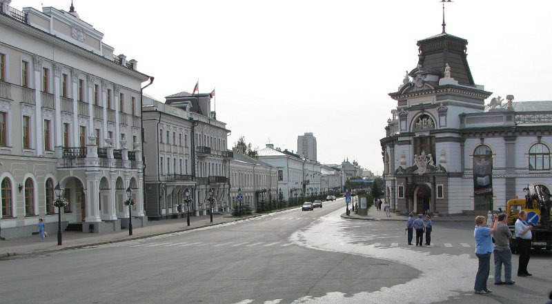 img_4217a.jpg - Outside Kazan Kremlin