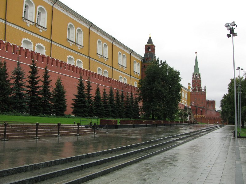 img_4781.jpg - Kremlin wall