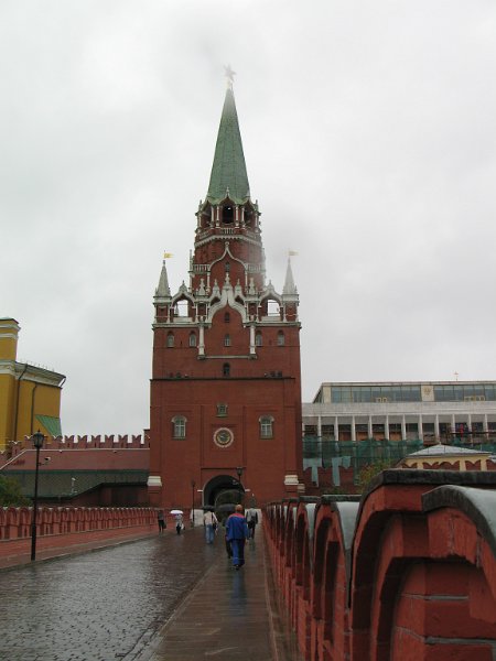 img_4793.jpg - Tourist entrance to Kremlin