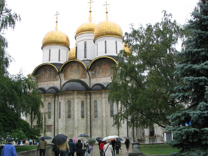 img_4824.jpg - In Kremlin: one of several cathedrals