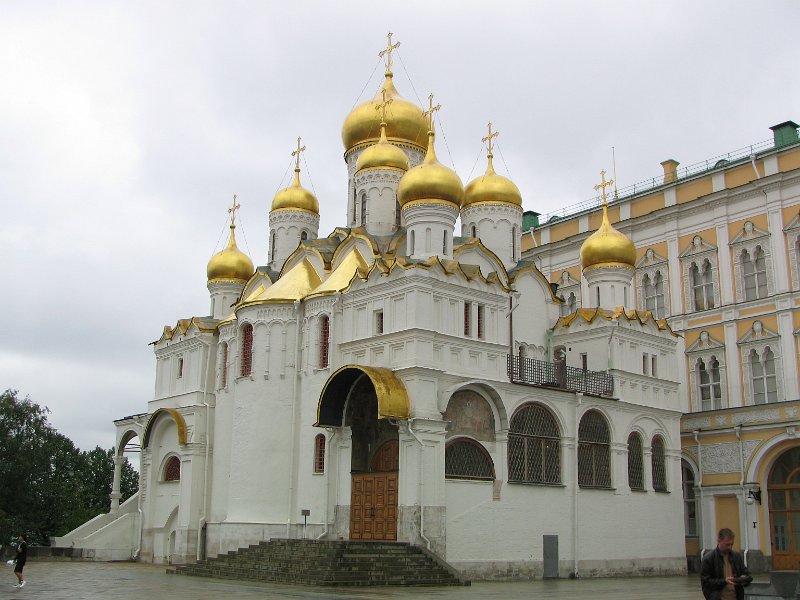 img_4842.jpg - In Kremlin: one of several cathedrals