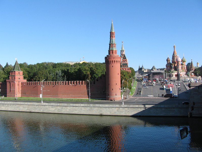 img_4991.jpg - Kremlin wall