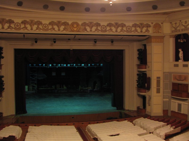 img_3998.jpg - Novosibirsk, Opera and Ballet House