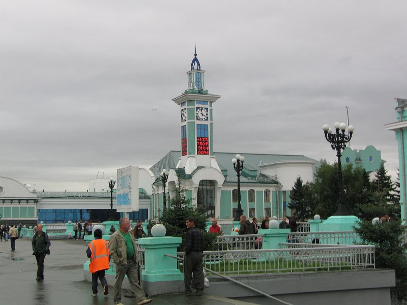 img_4166.jpg - Novosibirsk railway station