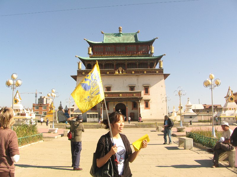img_3204.jpg - Ulaanbaatar: Gandan Buddhist Monastery