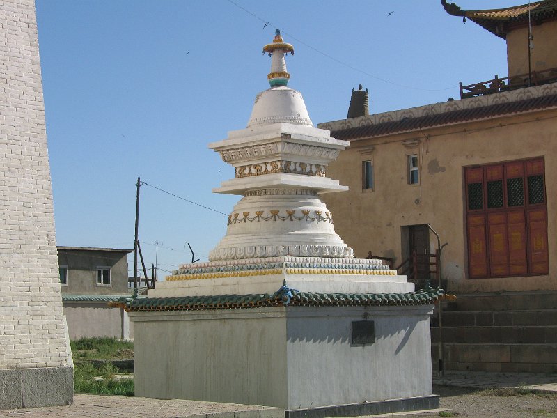 img_3230.jpg - Ulaanbaatar: Gandan Buddhist Monastery