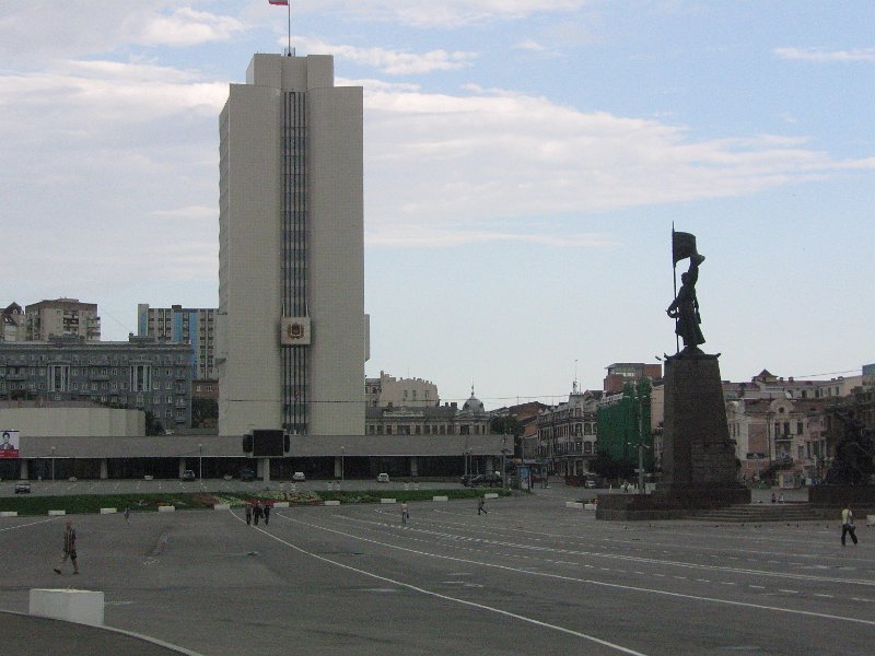 img_2567.jpg - Vladivostok waterfront