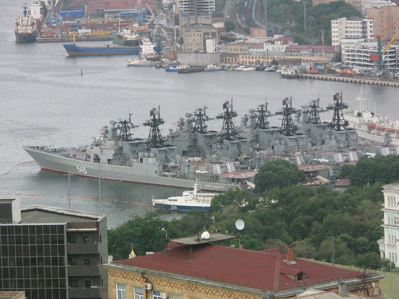 img_2605.jpg - Vladivostok - view from Eagles Nest lookout