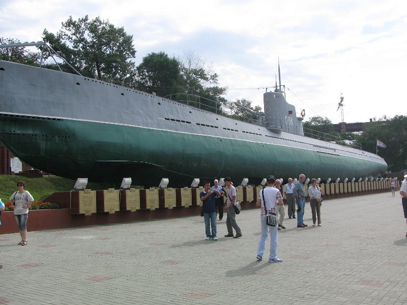 img_2659.jpg - Vladivostok - submarine monument