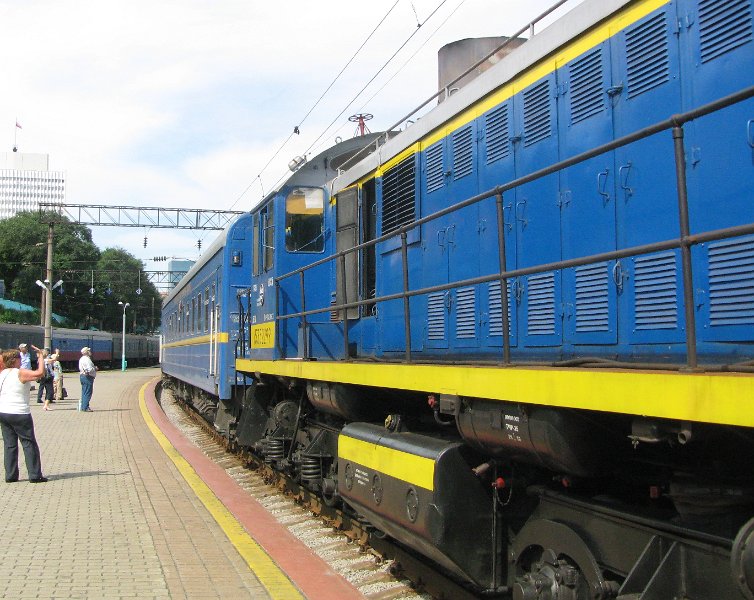 img_2867.jpg - Golden Eagle arrives at Vladivostok Railway Station