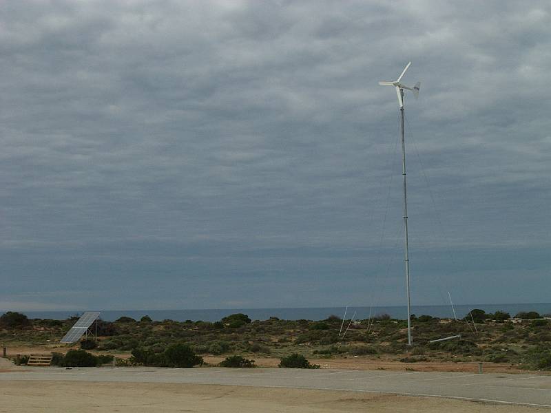 imgp5007.jpg - Wind and solar power