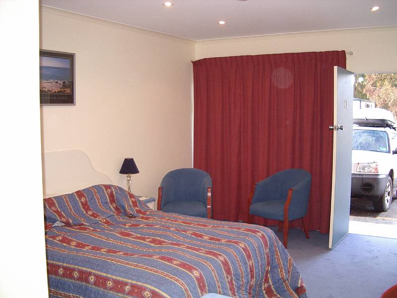 imgp5018.jpg - Motel room, Best Western Ceduna