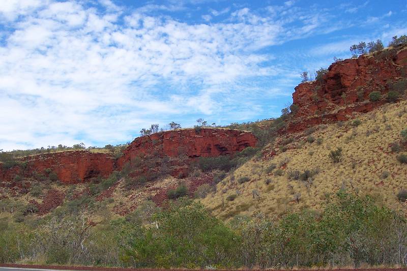 100_1064.jpg - South from Port Hedland towards Karijini