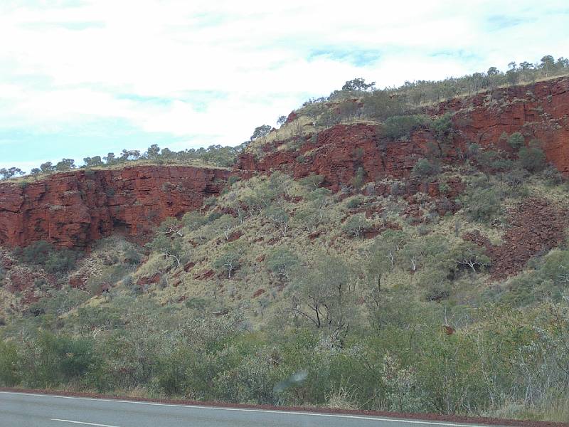 imgp3561.jpg - Near Munjini Gorge