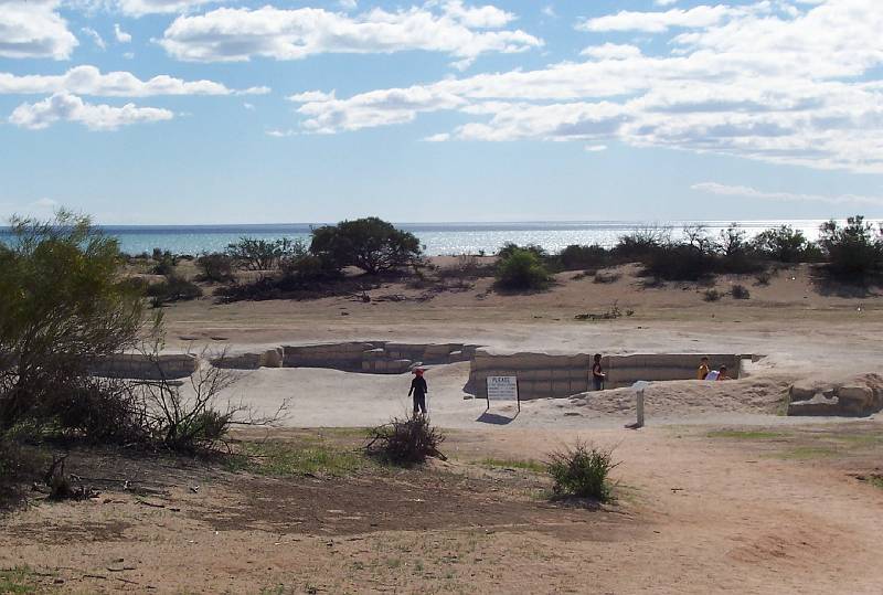 100_1239.jpg - Shell block quarry at Hamelin Pool