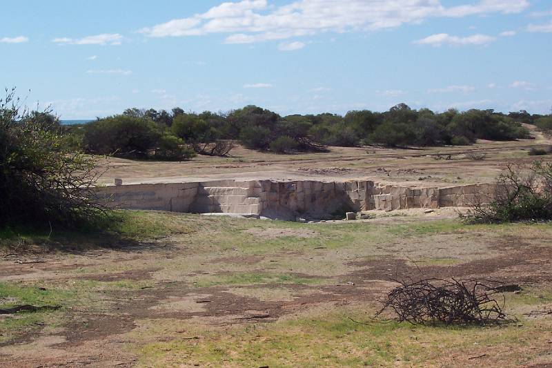 100_1240.jpg - Shell block quarry at Hamelin Pool