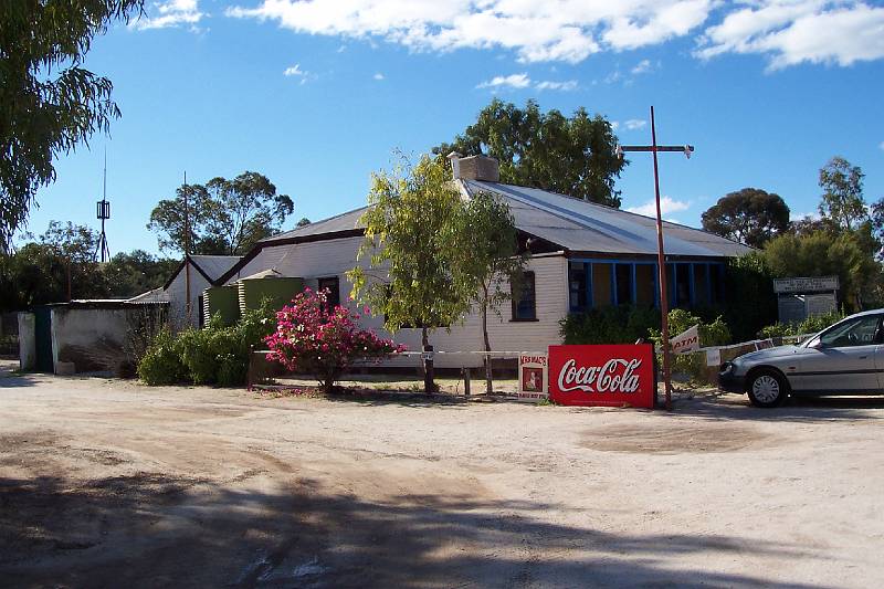 100_1257.jpg - Hamelin Pool telegraph station