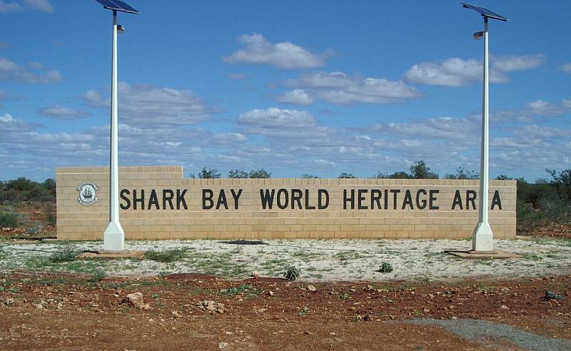 imgp4179.jpg - Entering the Shark Bay World Heritage Area