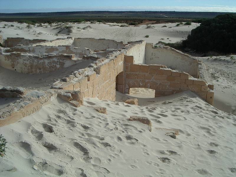 imgp4872.jpg - Eucla, abandoned telegraph station