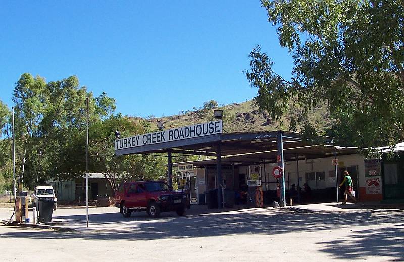 100_0832a.jpg - Turkey Creek Roadhouse