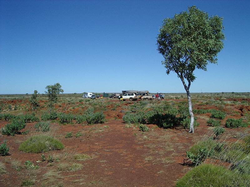 imgp2880.jpg - Ngumban Cliff rest area