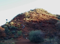 The climb at the beginning of the Kings Canyon walk