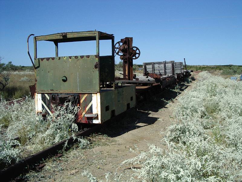 imgp3750.jpg - Cossack - remains of train