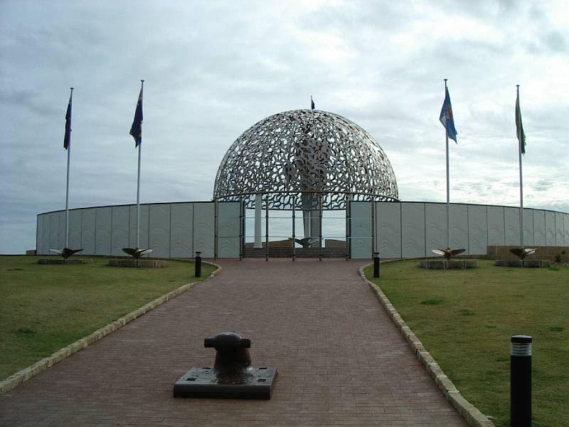 imgp4609.jpg - Geraldton - HMAS Sydney memorial