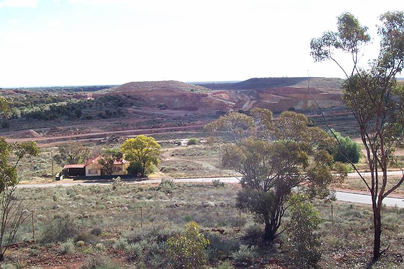 100_1431.jpg - Super Pit gold mine, view from Mt Charlotte