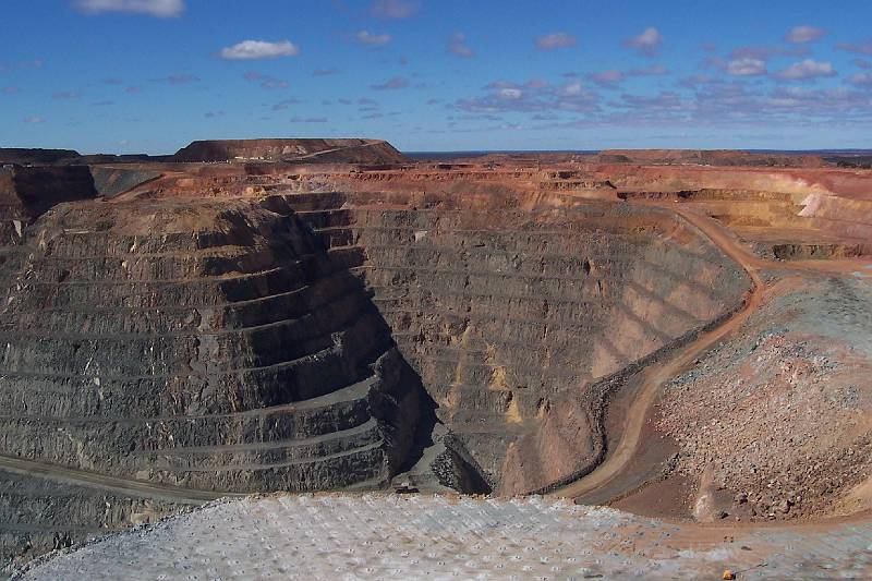 100_1432.jpg - Super Pit gold mine, Kalgoorlie