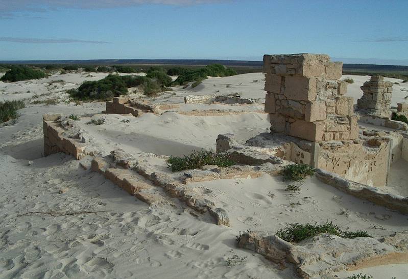 imgp4871.jpg - Eucla, abandoned telegraph station